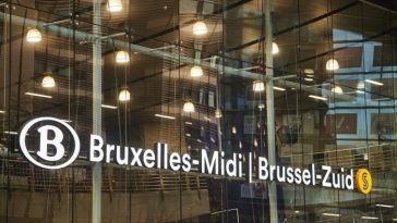 Belgia: Un bărbat a fost arestat într-o gară din Bruxelles cu o armă Kalașnikov