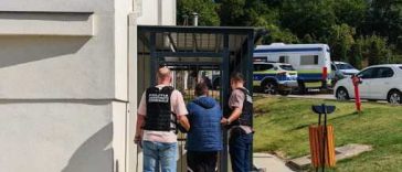 Sălaj: Patru bărbați – cercetați pentru camătă și șantaj; trei dintre ei au fost reținuți