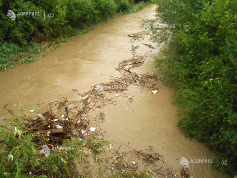 INHGA: Cod galben de viituri pe unele râuri din județul Constanța, până la ora 22:00