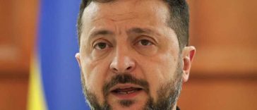 Zelenski îi propune Rusiei o suspendare a loviturilor aeriene în timpul vizitelor emisarilor americani la Kiev și Moscova