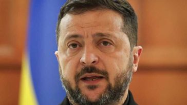 Zelenski îi propune Rusiei o suspendare a loviturilor aeriene în timpul vizitelor emisarilor americani la Kiev și Moscova
