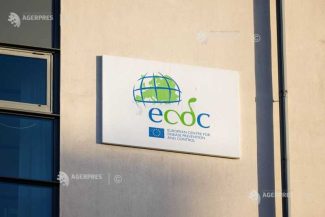 Numărul cazurilor de infectare cu virusul West Nile depășește pragul de 1.000 în Europa