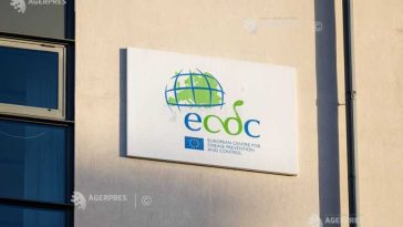 Numărul cazurilor de infectare cu virusul West Nile depășește pragul de 1.000 în Europa