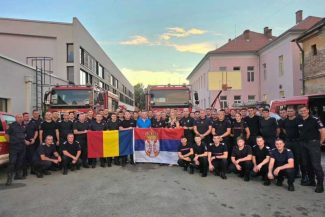 IGSU: Pompierii români se întorc acasă după finalizarea misiunii de sprijin în Serbia