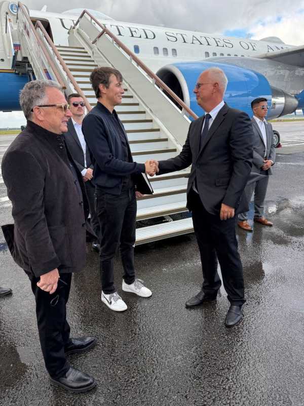 Trimișii lui Donald Trump, primiți la Moscova de emisarul lui Vladimir Putin