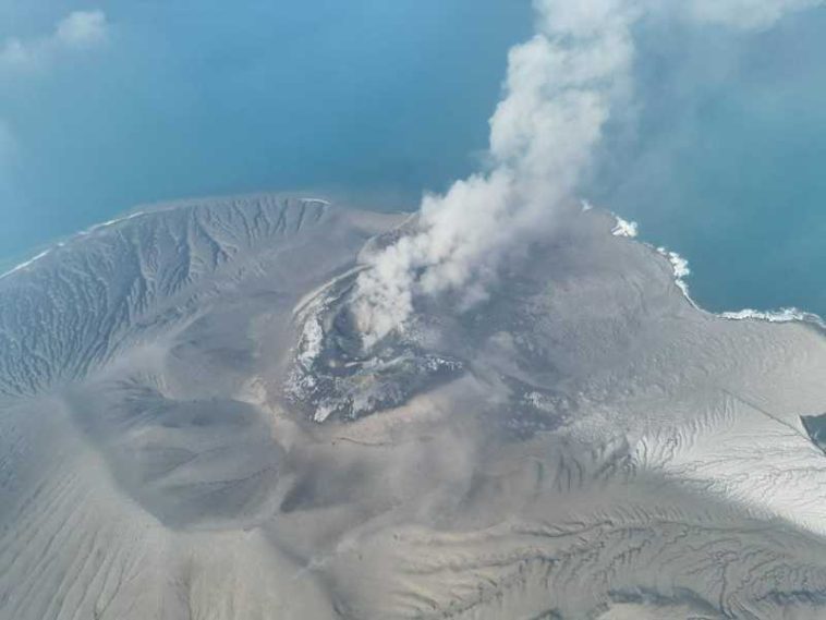 Autoritățile indoneziene au suspendat operațiunile pe șase aeroporturi după erupția vulcanului Anak Krakatau