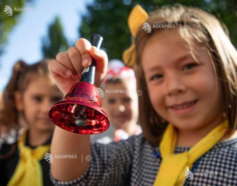 Buzău: Peste 3.300 de copii înscriși în clasa I; elevii din cinci școli, mutați în alte clădiri