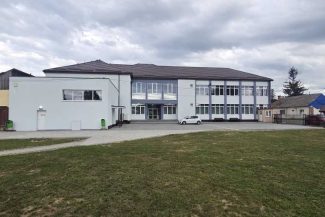 Covasna: Investiții de peste un milion de euro la Liceul Tehnologic din Întorsura Buzăului; VR, simulatoare și imprimante 3D