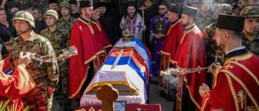 Ratko Mladic, înmormântat la Belgrad, în timp ce Comisia Europeană a condamnat glorificarea criminalilor de război