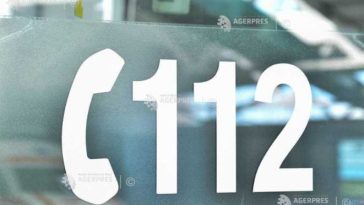 Mureș: Un bărbat de 36 de ani a murit pe acoperișul unei firme din Ungheni