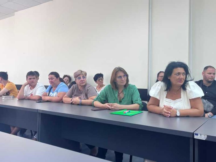 Vâlcea: Peste 120 de copii cu cerințe educaționale speciale, lăsați fără spațiu pentru desfășurarea cursurilor
