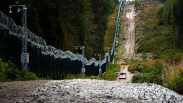 Finlanda a inaugurat un gard de 200 de kilometri la frontiera cu Rusia