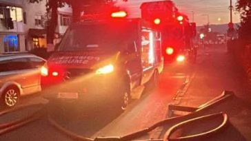 Sibiu: Incendiu într-un bloc din municipiu; 45 de persoane evacuate din imobil