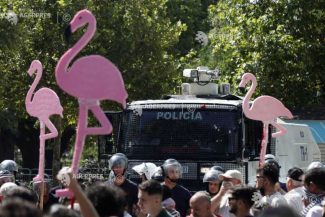 Albania: ‘Revoluția Flamingo’ a ajuns în cea de-a o suta zi