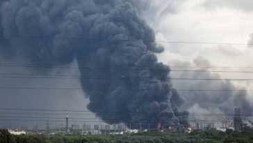Ucraina atacă cu drone o rafinărie și un aerodrom al forțelor aerospațiale ruse din regiunea Saratov