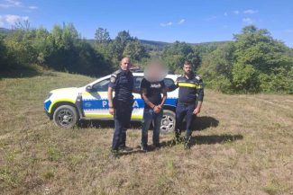 Maramureș: Dosar penal pentru un bărbat care și-a agresat partenera și plecat de acasă cu fiica de un an