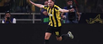 Fotbal: AEK Atena a câștigat în Liga Campionilor prin golul lui Răzvan Marin