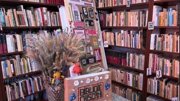 BIBLIOTECA AZI/ Brăila: La Chiscani, roboții prind viață lângă povești, semințe și ii românești
