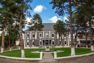 REPORTAJ/Sălaj: Castelul Bánffy din Nușfalău, reședința nobiliară care renaște după decenii de degradare