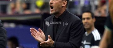 Fotbal: Selecționerul Australiei, Tony Popovic, a refuzat un contract pe patru ani și a semnat doar pe un an