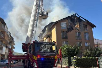 Cluj: Incendiu la mai multe apartamente ale unui bloc din Florești