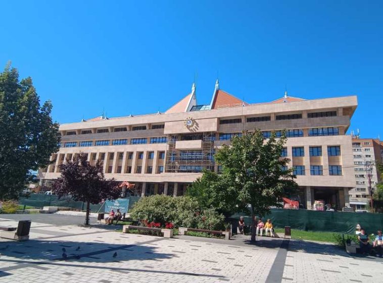 Harghita: Palatul Administrativ din Miercurea-Ciuc, aproape finalizat; lucrările de reabilitare ar urma să se încheie în decembrie