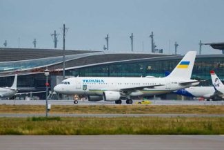 #Ucraina: Avionul lui Zelenski, aproape să fie lovit de o dronă în timp ce se afla în drum spre Oslo