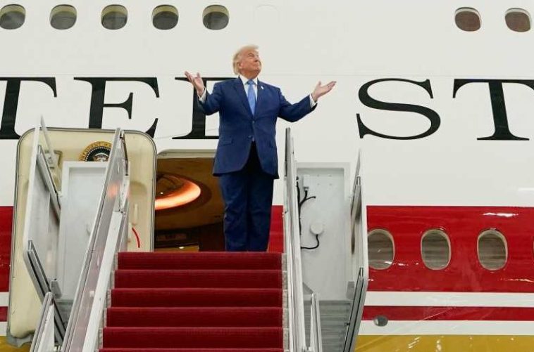 Avionul primit de Trump de la Qatar, întârziat pentru verificări de securitate