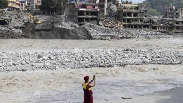 Nepalul are nevoie de aproape 5 miliarde de dolari pentru a începe reconstrucția după inundațiile de luna trecută