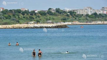 Tarifele pe litoral sunt cu 21% mai mici în septembrie față de august; o noapte costă în medie 82 de euro