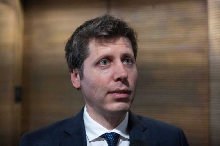 Șeful OpenAI amână listarea companiei și califică riscul de extincție ca fiind ‘inacceptabil’