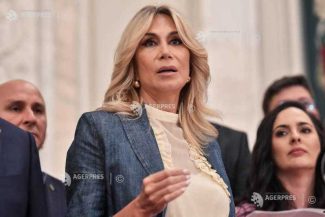 Cameră/Turcan cere raport favorabil în Comisia de învățământ pentru proiectul ce interzice telefoanele în școli: Nu e timp de pierdut