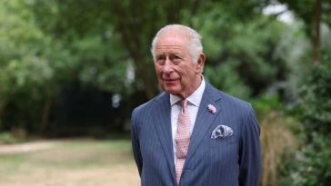 Regele Charles al Marii Britanii va găzdui o întrunire a giganților AI pe fondul avertismentelor privind pericolul acestei tehnologii