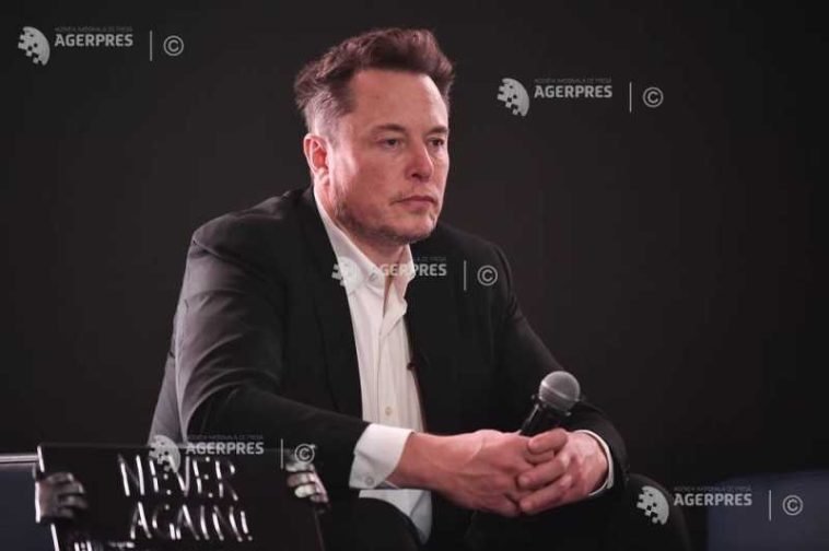 Mama lui Elon Musk spune că acesta era un geniu încă de la 3 ani și că a fost hărțuit la școală