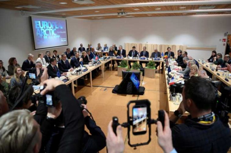 Reunite în Arctica, 12 țări fac apel la UE să-și întărească prezența în fața amenințării ruse