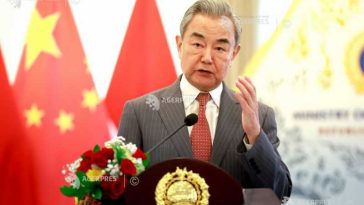 Comerț: Șeful diplomației chineze îndeamnă UE să evite ‘escaladarea’