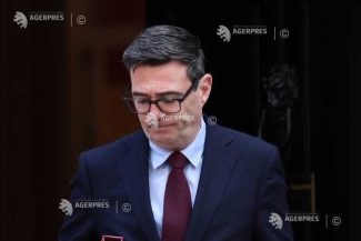 Premierul britanic și-a anulat angajamentele după decesul tatălui său, care suferea de Alzheimer