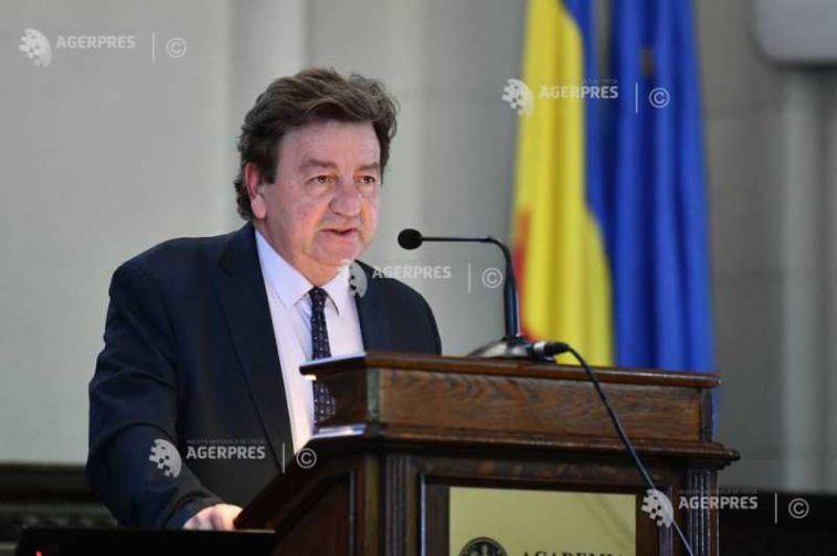 Ioan Cristescu, directorul MNLR: Festivalul Internațional de Poezie București – o sărbătoare a sufletului, a minții și a dialogului