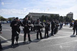 Brigada Rutieră: Toate arterele rutiere care converg către Piața Victoriei sunt restricționate