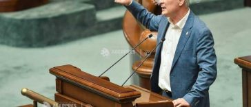 Senat/Comisia de învățământ – raport favorabil pentru proiectul PSD privind introducerea obligativității uniformelor în școală