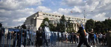 Trei persoane rănite la protestul din Piața Victoriei, aduse la Spitalul Floreasca; au suferit politraumatisme