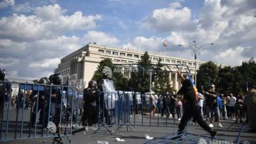 Trei persoane rănite la protestul din Piața Victoriei, aduse la Spitalul Floreasca; au suferit politraumatisme