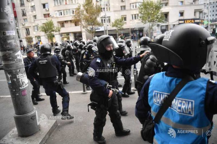 Jandarmeria: Informațiile că ‘un număr foarte mare de forțe de la Antitero și SRI’ se îndreaptă spre București – false