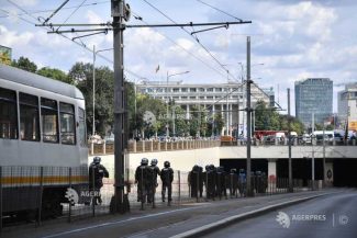 Protest în Piața Victoriei/ Trafic rutier reluat pe strada Iancu de Hunedoara și în Pasajul Victoria