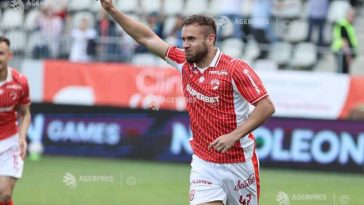 Fotbal: Atacantul George Pușcaș și-a prelungit contractul cu Dinamo București