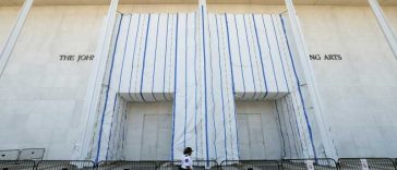 SUA: Trump închide Centrul Kennedy, după ce justiția a respins inscripționarea numelui său pe fațadă