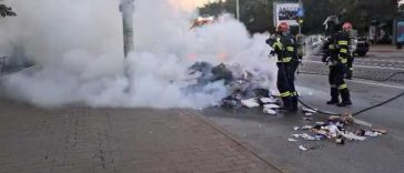 Iași: Incendiu la o autospecială de salubritate după ce deșeurile din carton au luat foc