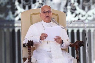 AI/ Papa Leon al XIV-lea avertizează asupra unei dependențe tot mai mari de algoritmi