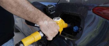 Automobiliștii francezi fac coadă la benzinăriile din Andorra, unde litrul de carburant costă 1,70 euro