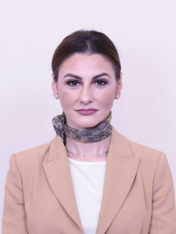 Camera Deputaților/Bp: Fostă deputată S.O.S. România – membră în grupul parlamentar al PNL